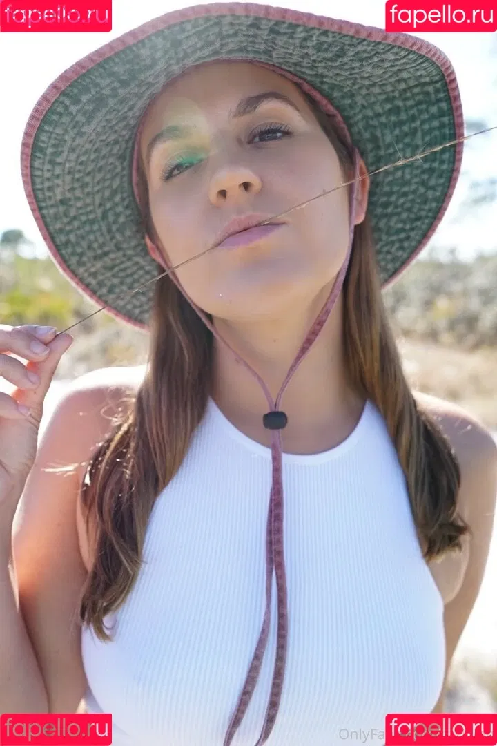 carilynn Onlyfans Photo Gallery 