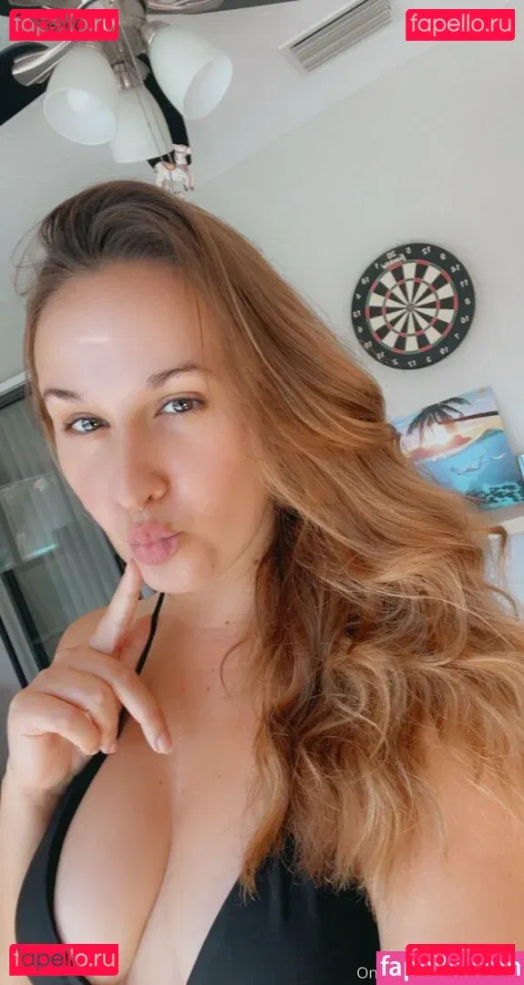carilynn Onlyfans Photo Gallery 