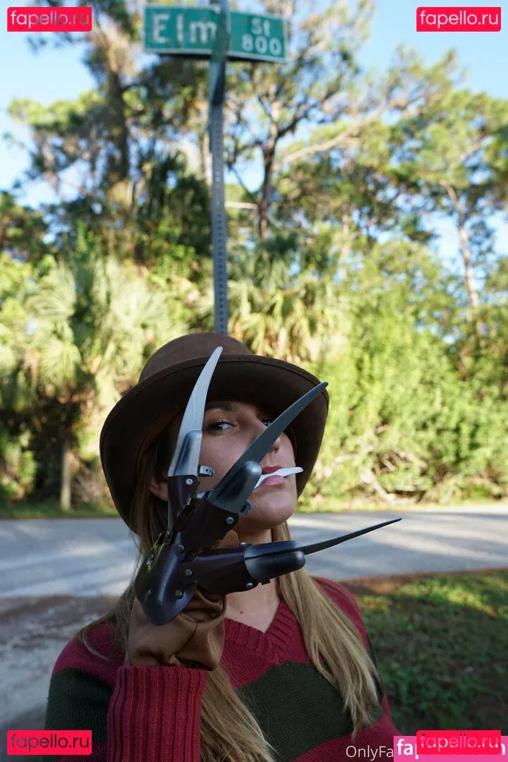 carilynn Onlyfans Photo Gallery 