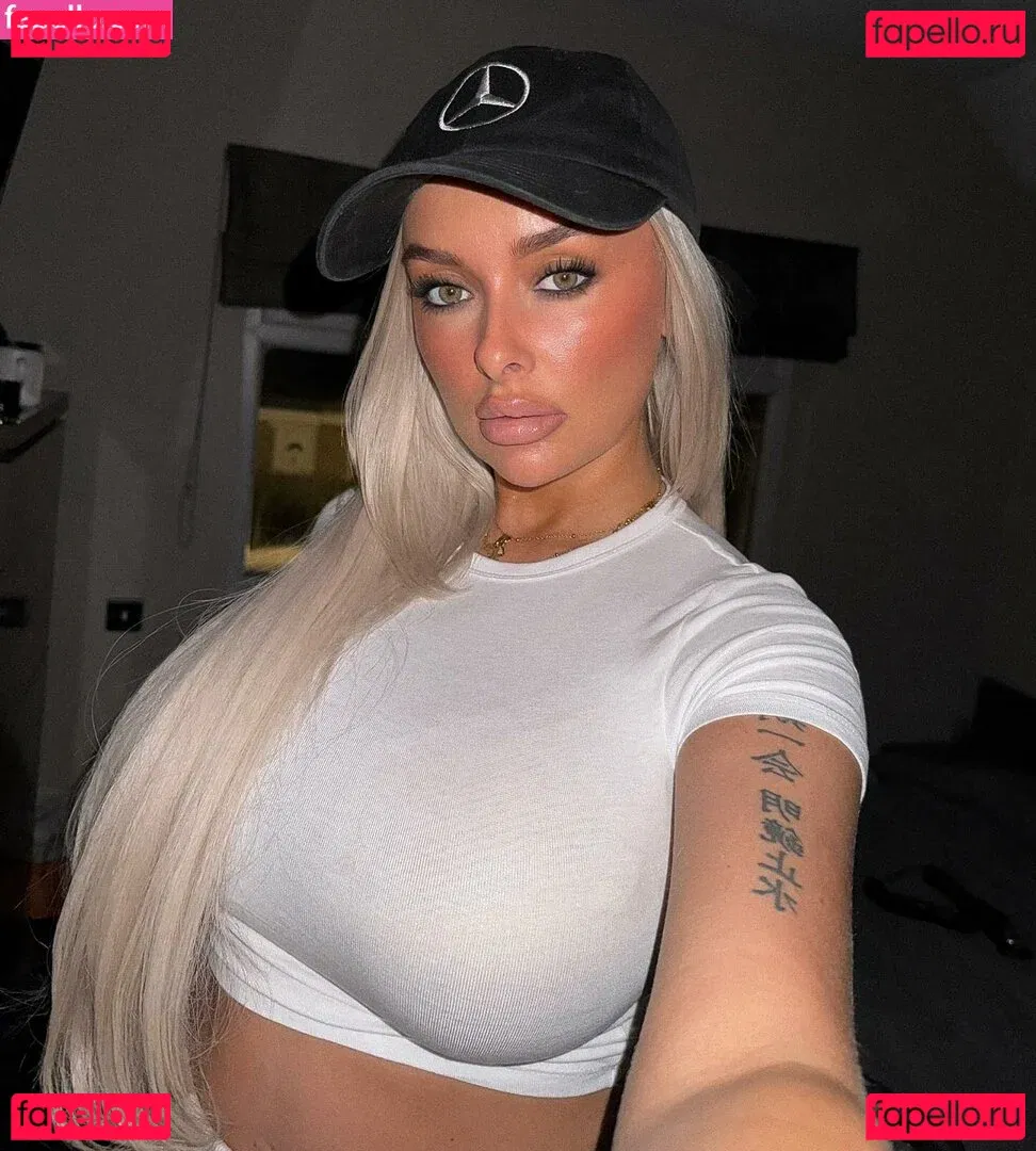 Lucy Cartlidge Onlyfans Photo Gallery 