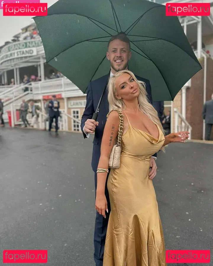 Lucy Cartlidge Onlyfans Photo Gallery 