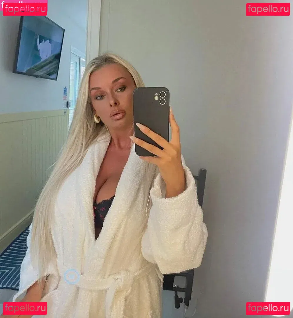 Lucy Cartlidge Onlyfans Photo Gallery 