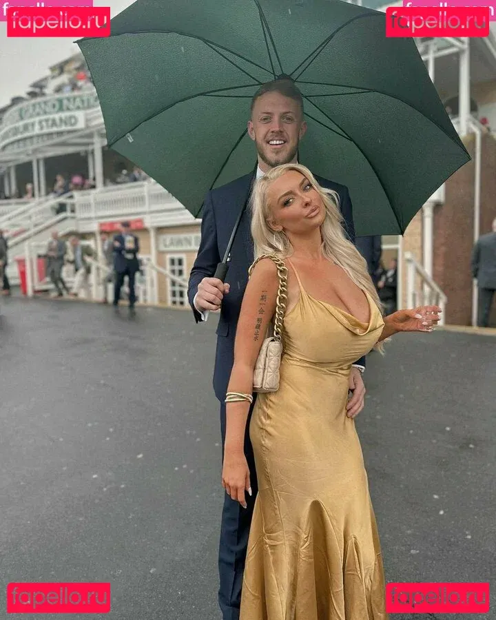 Lucy Cartlidge Onlyfans Photo Gallery 