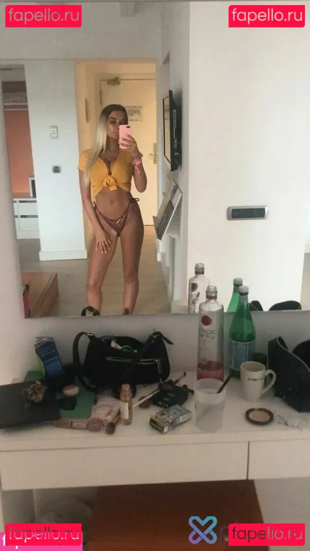 Lucy Cartlidge Onlyfans Photo Gallery 