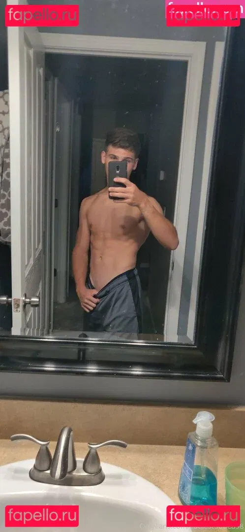 coolestdude898 Onlyfans Photo Gallery 