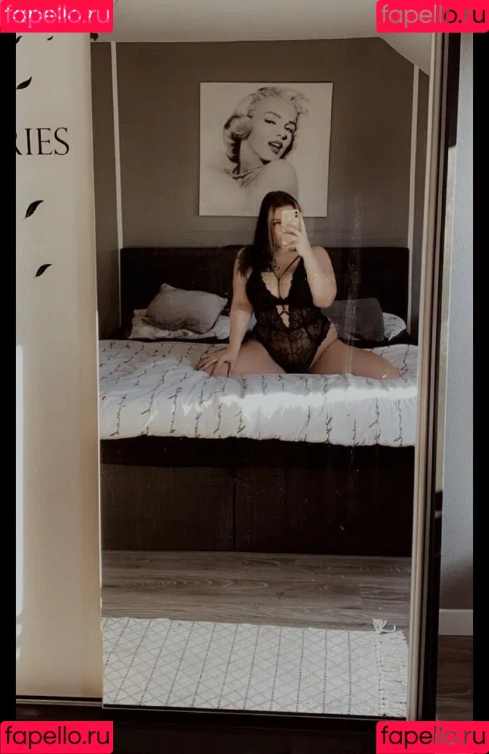 Van.sen Onlyfans Photo Gallery 