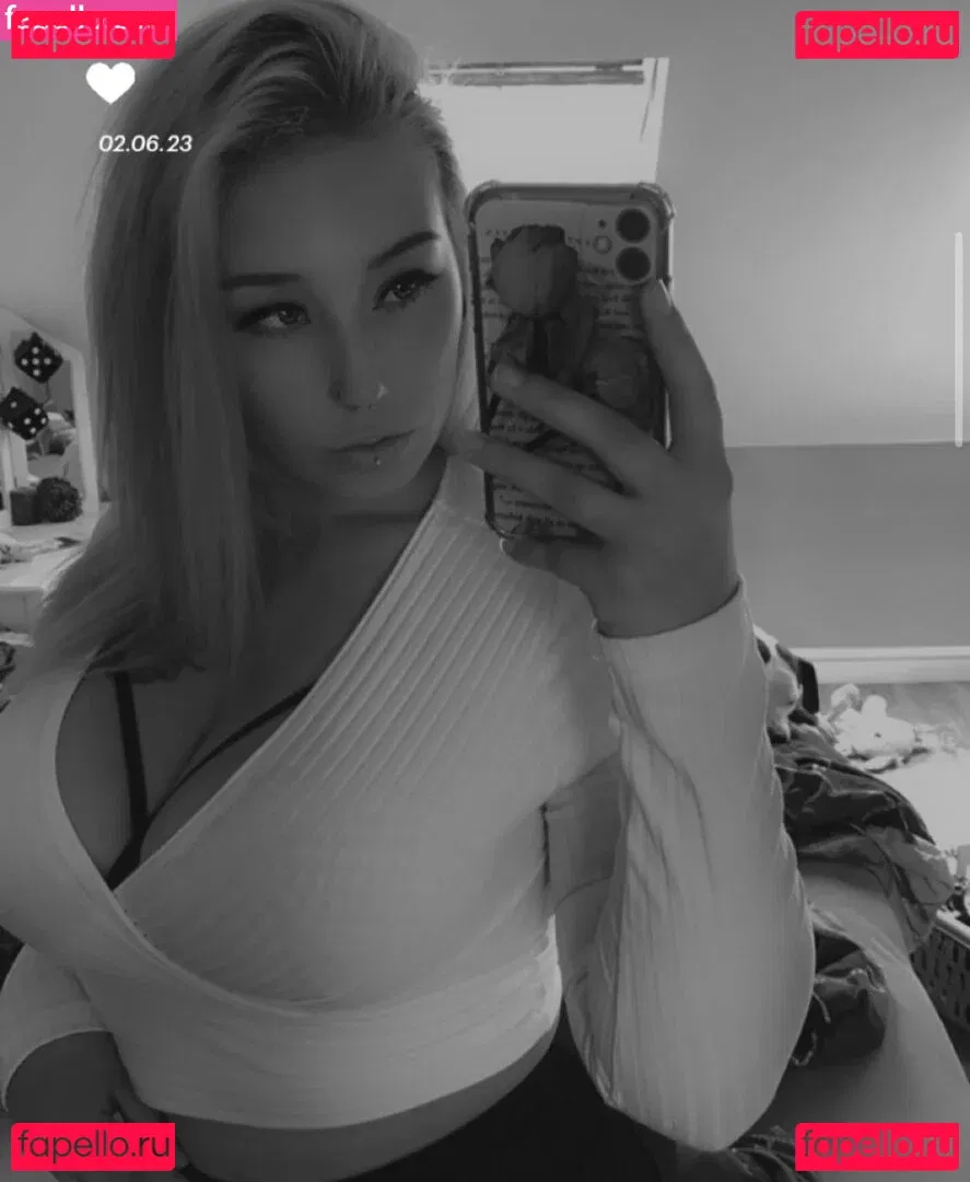 Van.sen Onlyfans Photo Gallery 