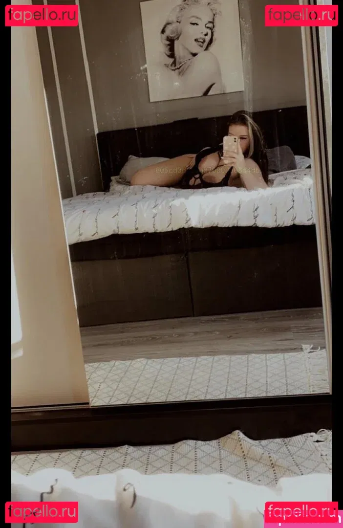 Van.sen Onlyfans Photo Gallery 