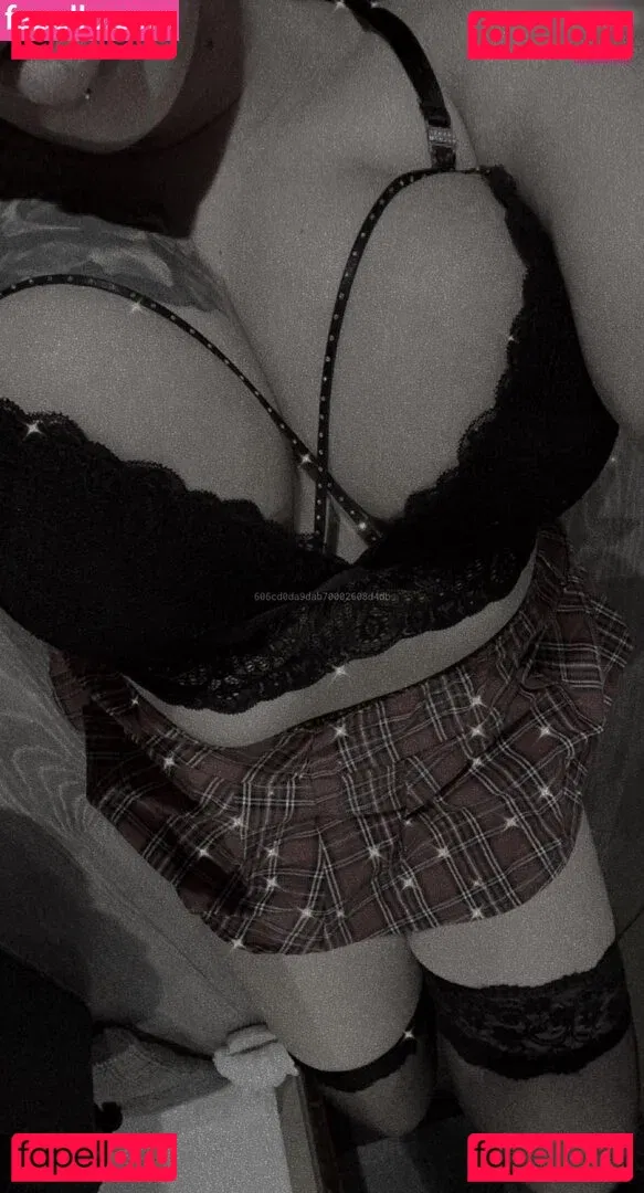 Van.sen Onlyfans Photo Gallery 