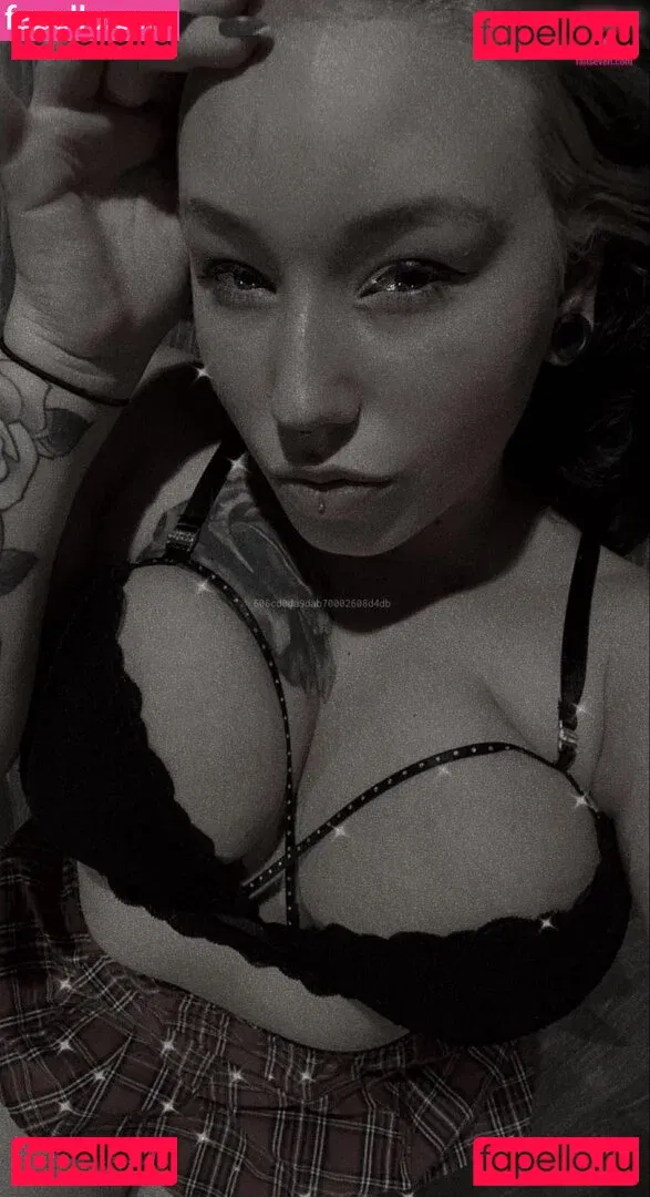 Van.sen Onlyfans Photo Gallery 