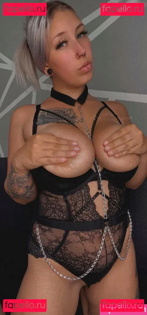 Van.sen Onlyfans Photo Gallery 