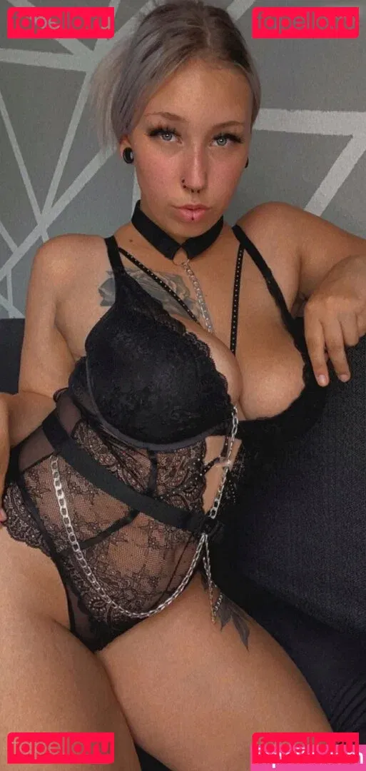 Van.sen Onlyfans Photo Gallery 