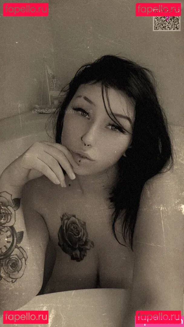 Van.sen Onlyfans Photo Gallery 