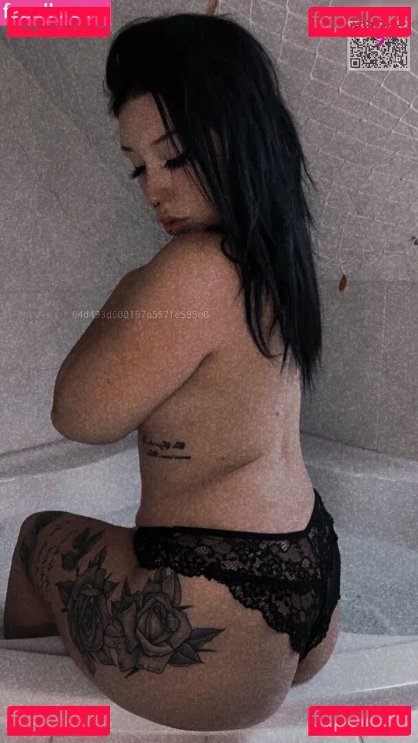 Van.sen Onlyfans Photo Gallery 