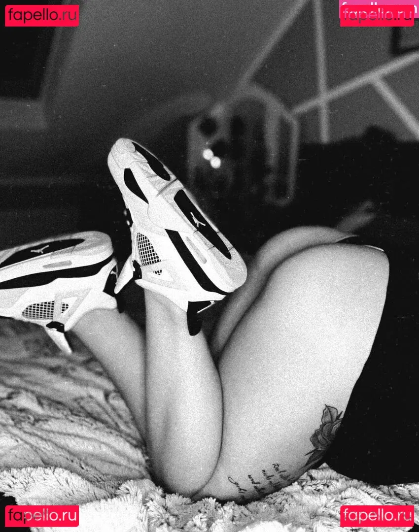 Van.sen Onlyfans Photo Gallery 