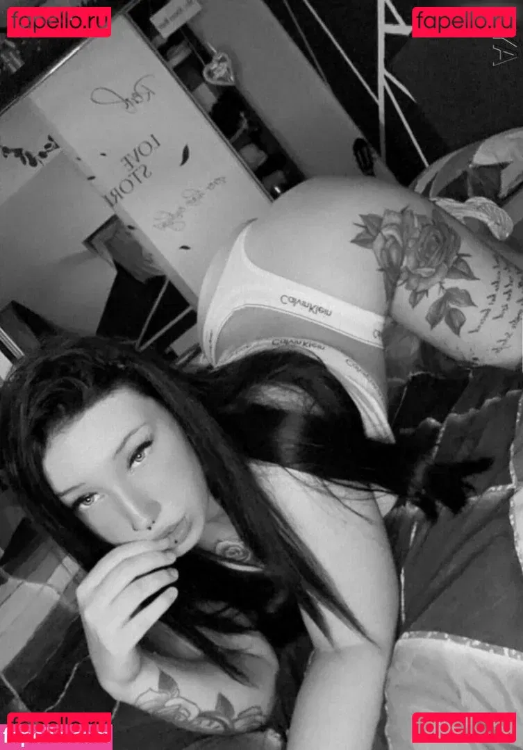 Van.sen Onlyfans Photo Gallery 