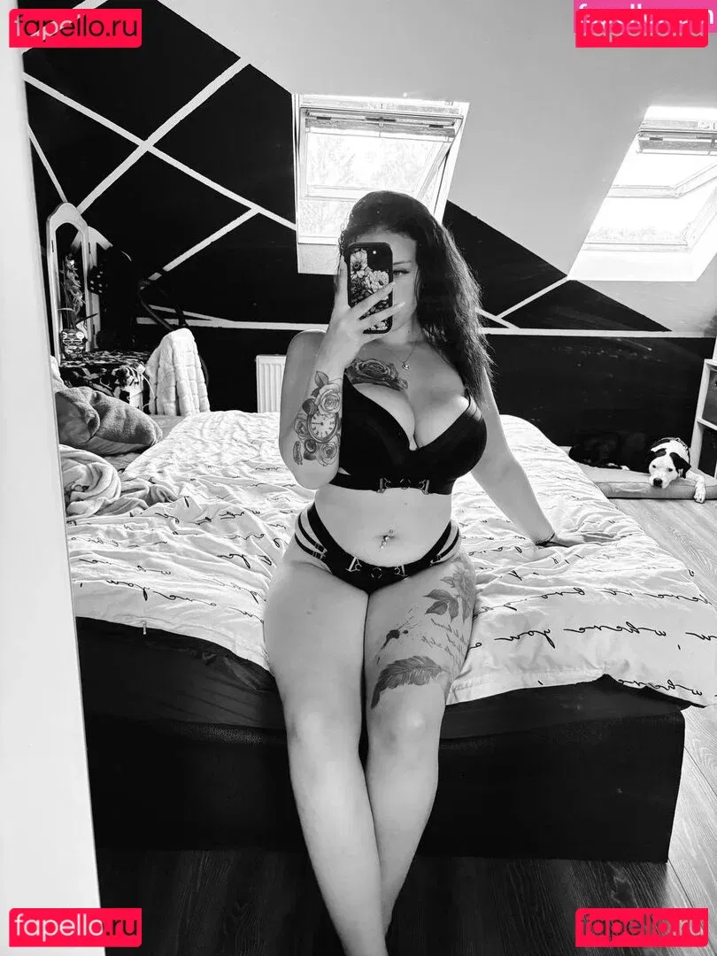 Van.sen Onlyfans Photo Gallery 