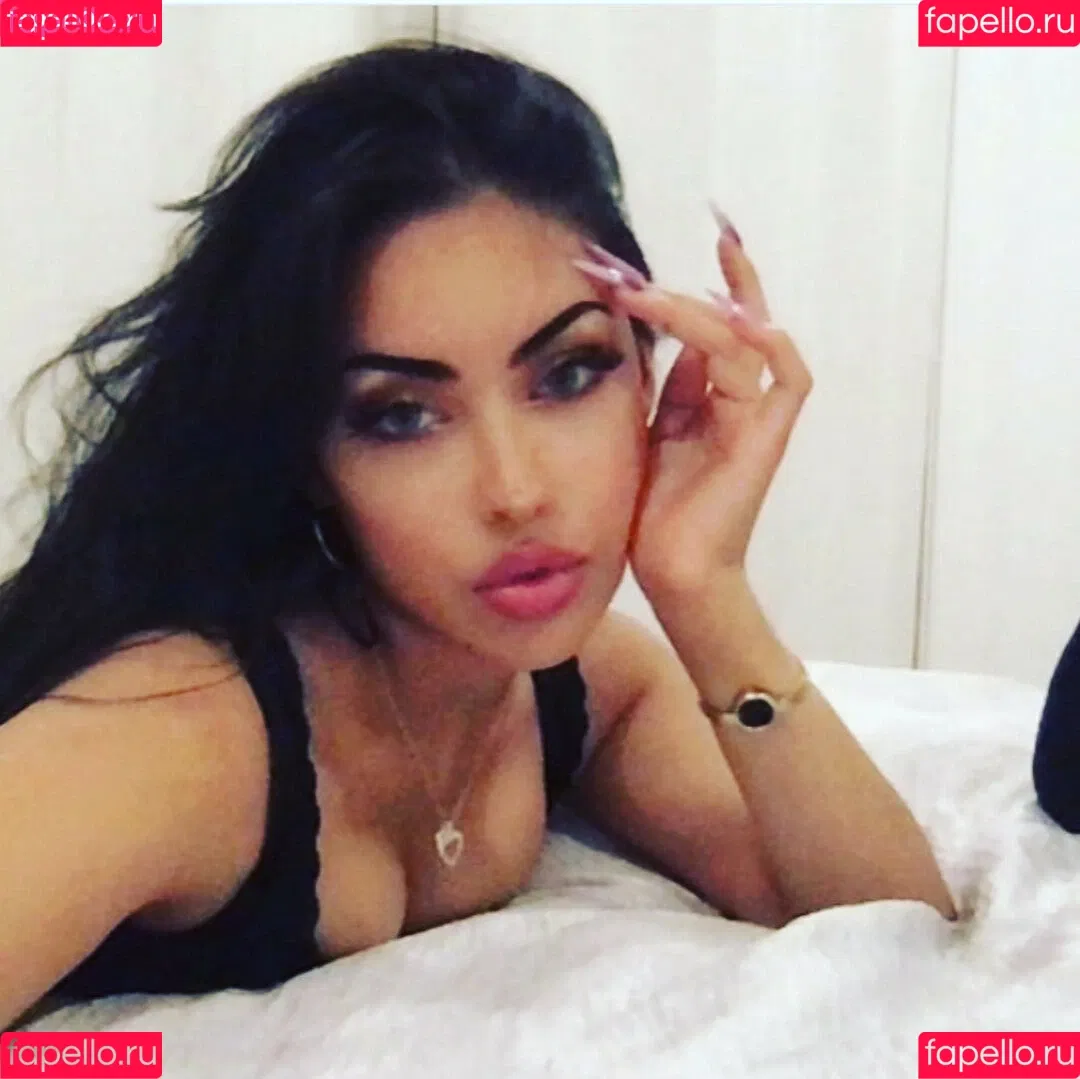 Bratty Luna Onlyfans Photo Gallery 