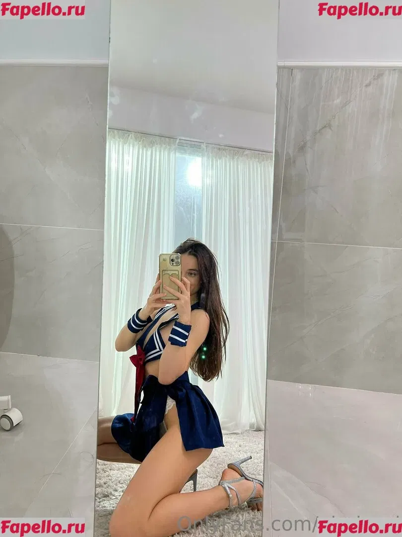 Gloria Sol Onlyfans Photo Gallery 