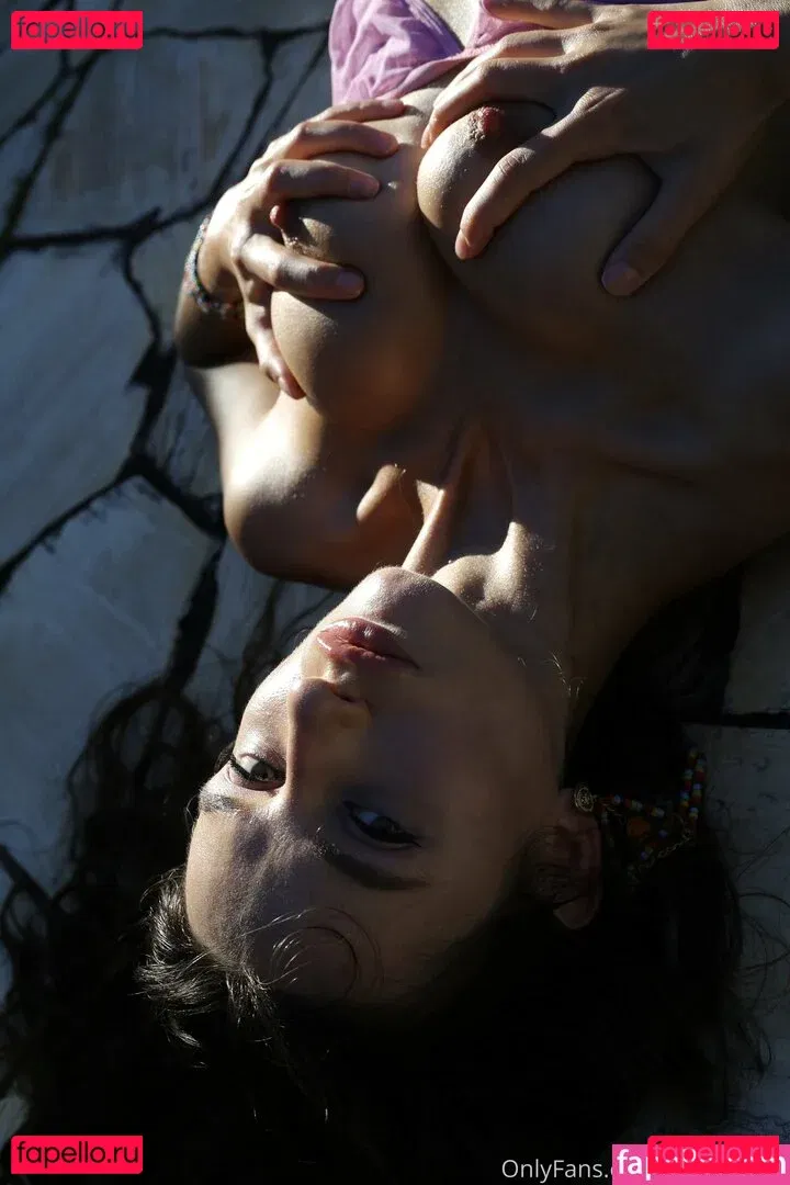 Gloria Sol Onlyfans Photo Gallery 