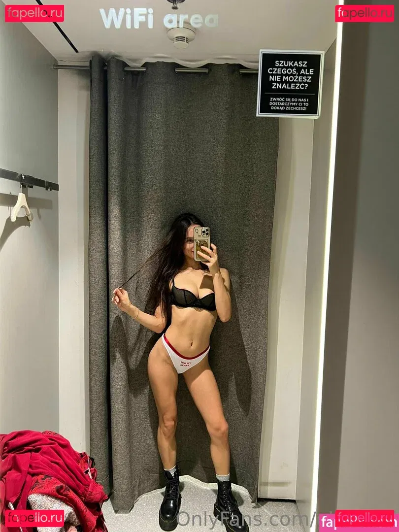 Gloria Sol Onlyfans Photo Gallery 