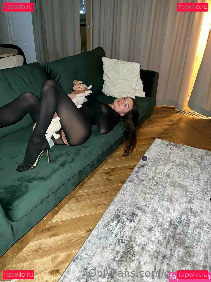 Gloria Sol Onlyfans Photo Gallery 