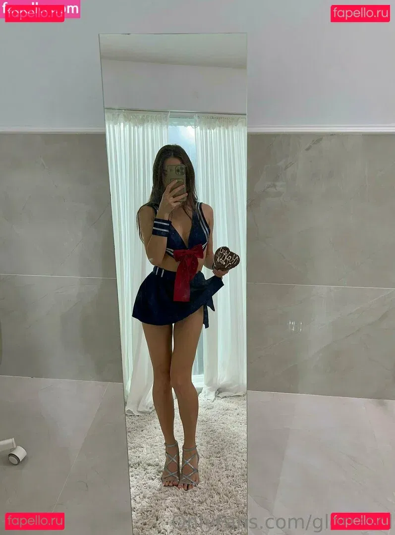 Gloria Sol Onlyfans Photo Gallery 