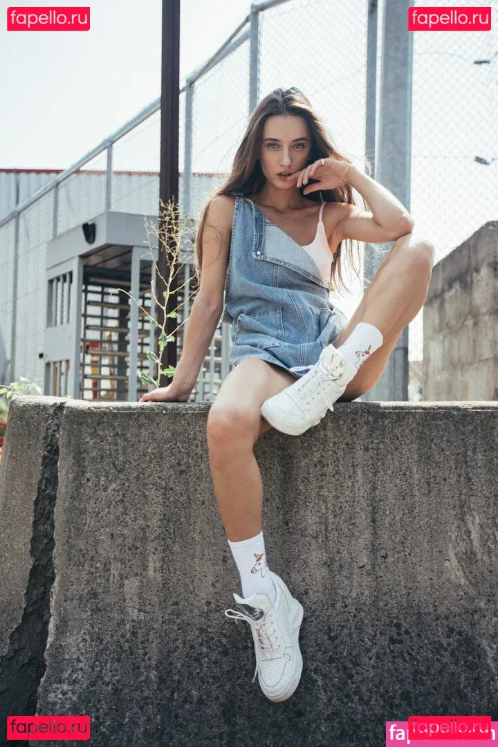 Gloria Sol Onlyfans Photo Gallery 