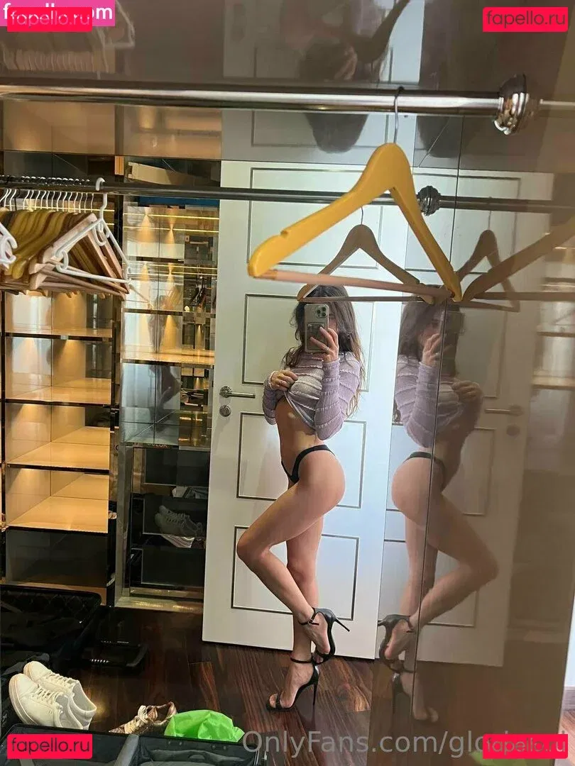 Gloria Sol Onlyfans Photo Gallery 