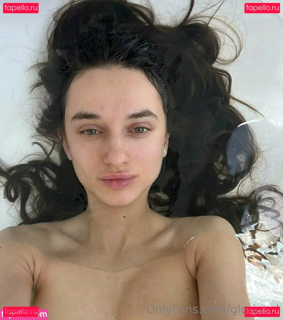 Gloria Sol Onlyfans Photo Gallery 