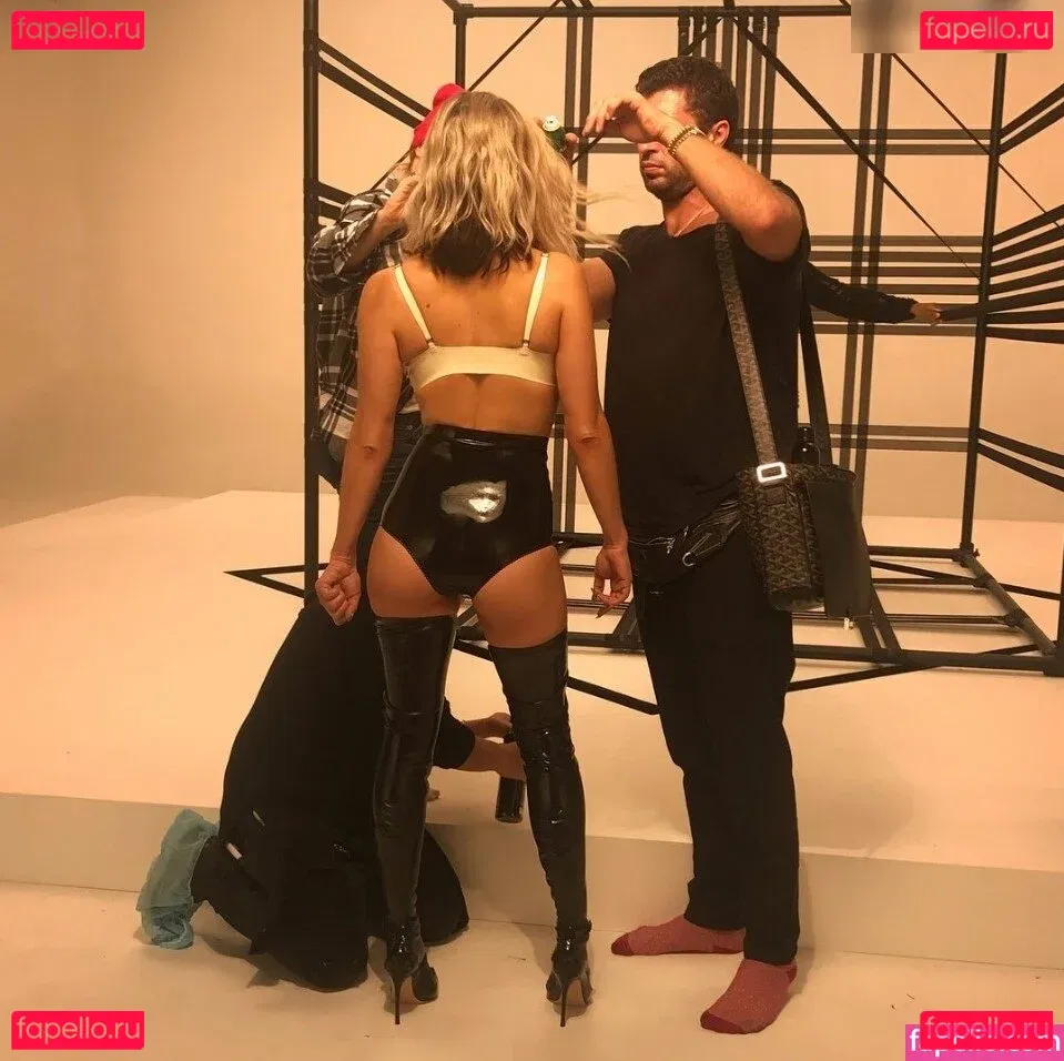 Fergie Onlyfans Photo Gallery 