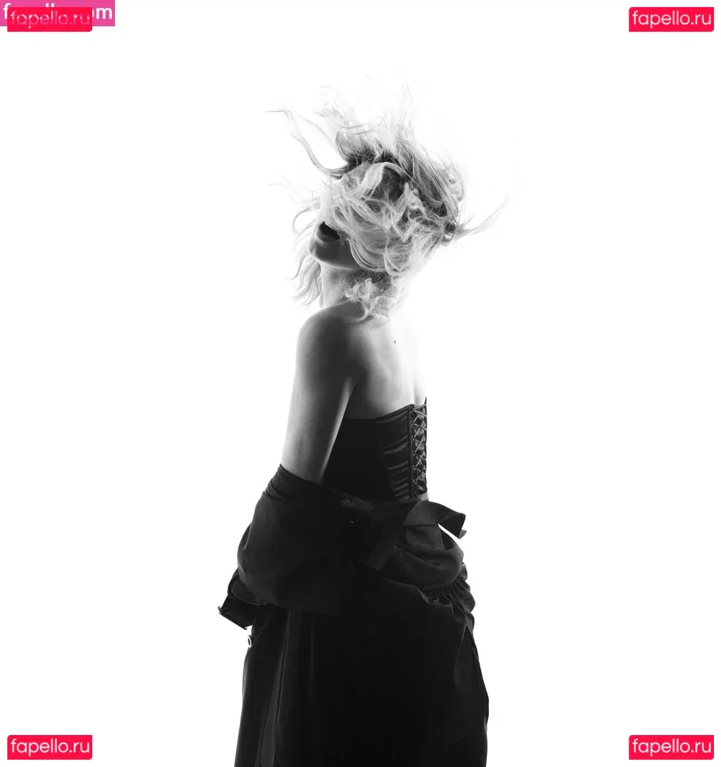 Fergie Onlyfans Photo Gallery 