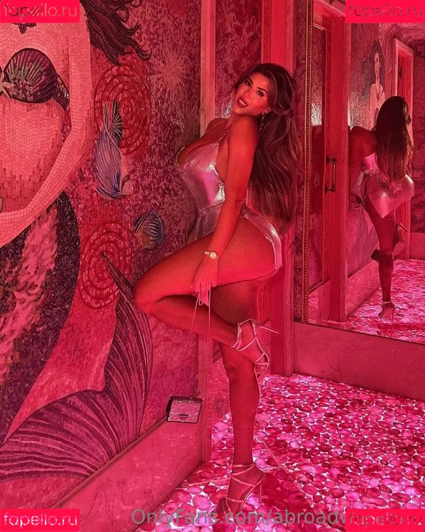 Abroadwithmila Onlyfans Photo Gallery 