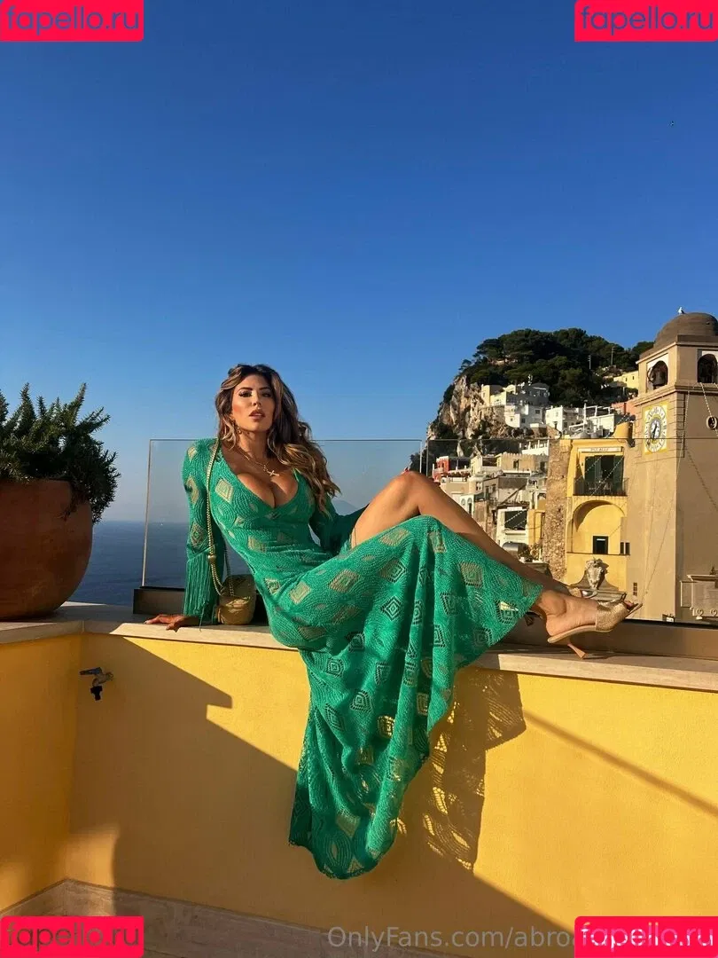 Abroadwithmila Onlyfans Photo Gallery 