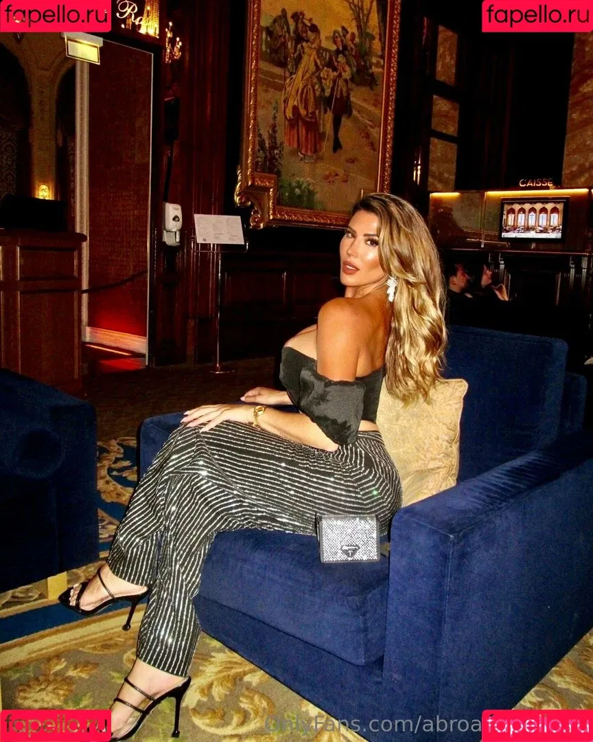 Abroadwithmila Onlyfans Photo Gallery 