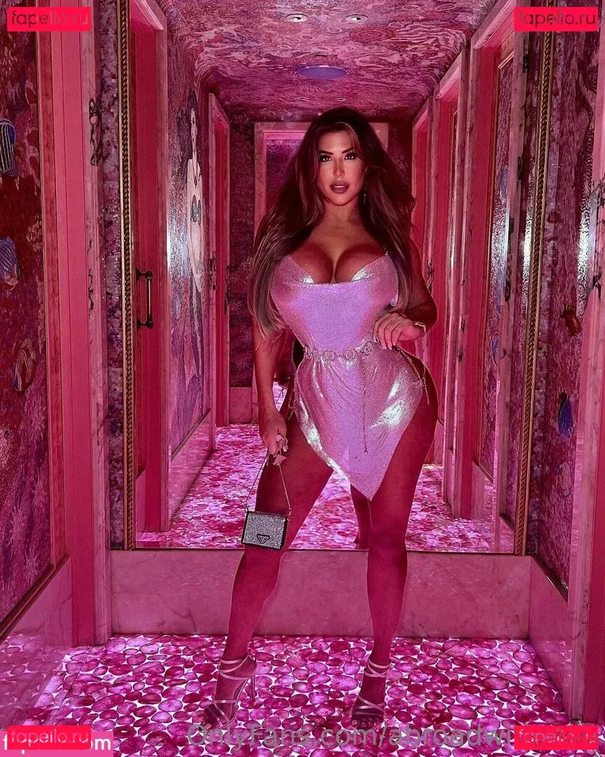 Abroadwithmila Onlyfans Photo Gallery 