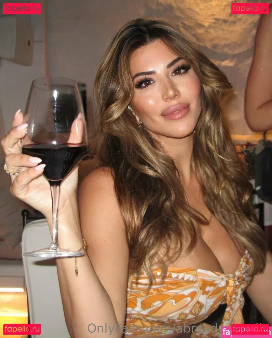 Abroadwithmila Onlyfans Photo Gallery 