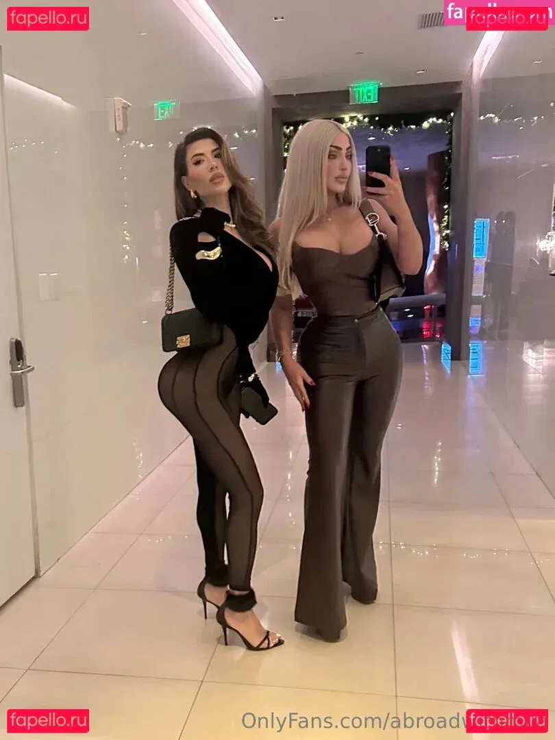 Abroadwithmila Onlyfans Photo Gallery 