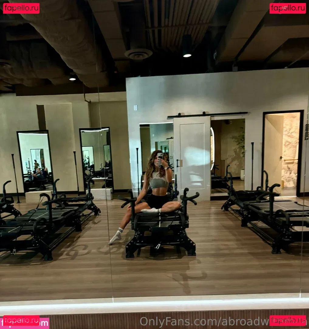 Abroadwithmila Onlyfans Photo Gallery 