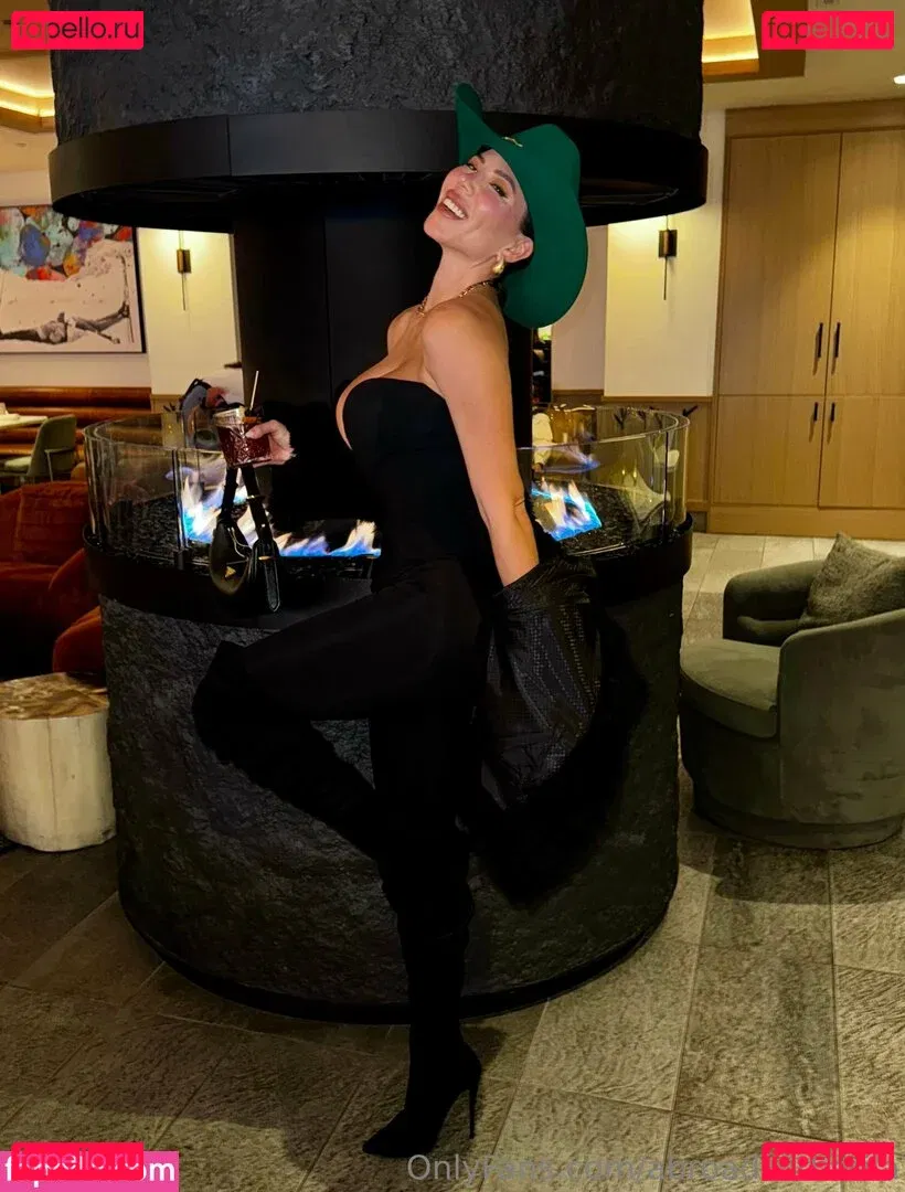 Abroadwithmila Onlyfans Photo Gallery 