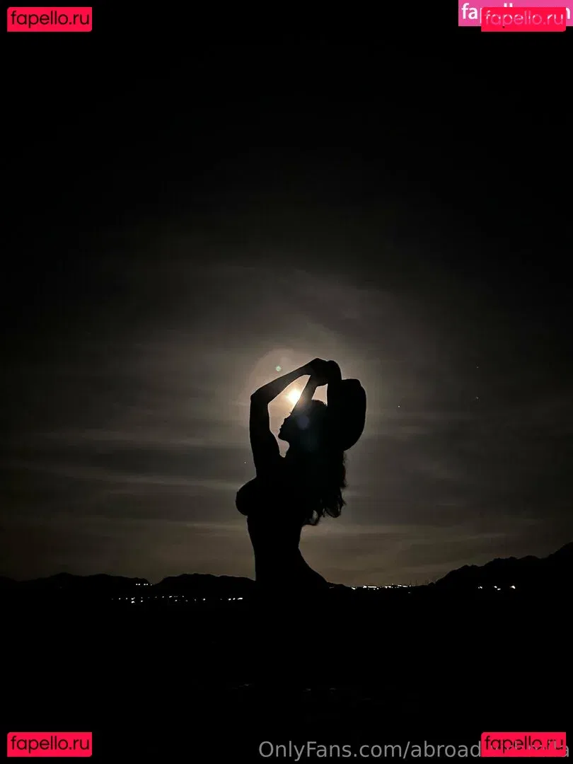 Abroadwithmila Onlyfans Photo Gallery 