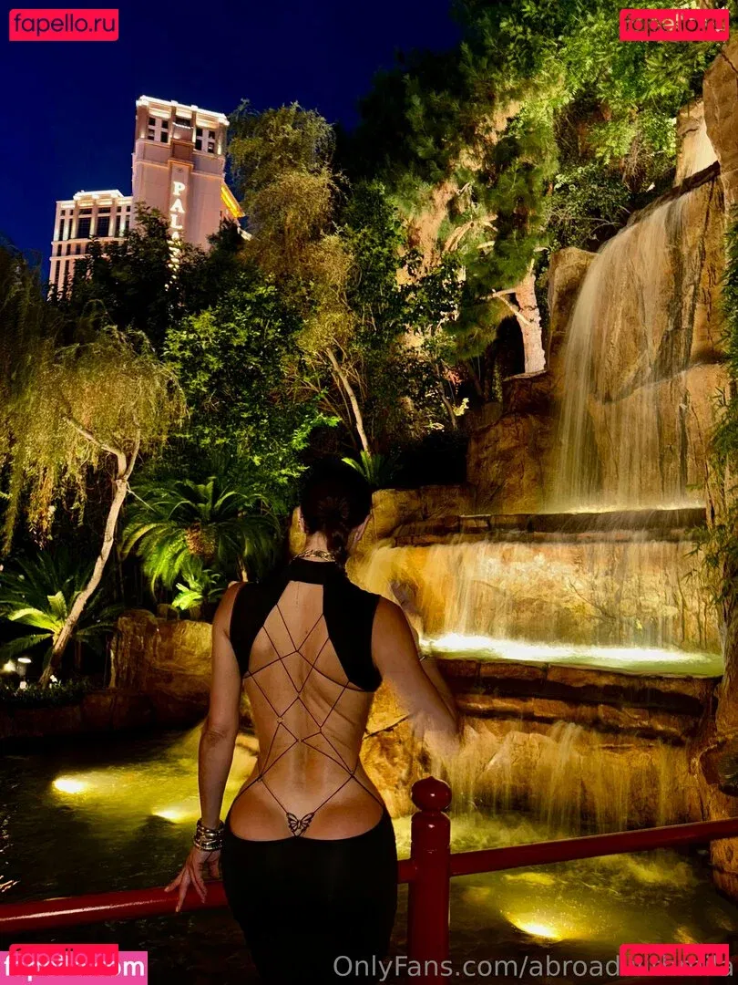 Abroadwithmila Onlyfans Photo Gallery 