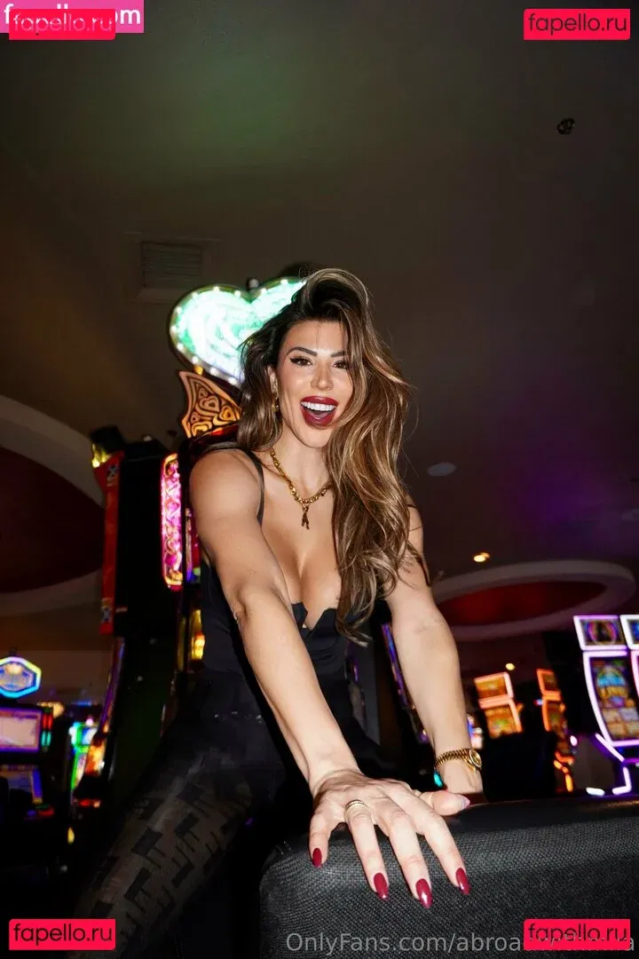 Abroadwithmila Onlyfans Photo Gallery 