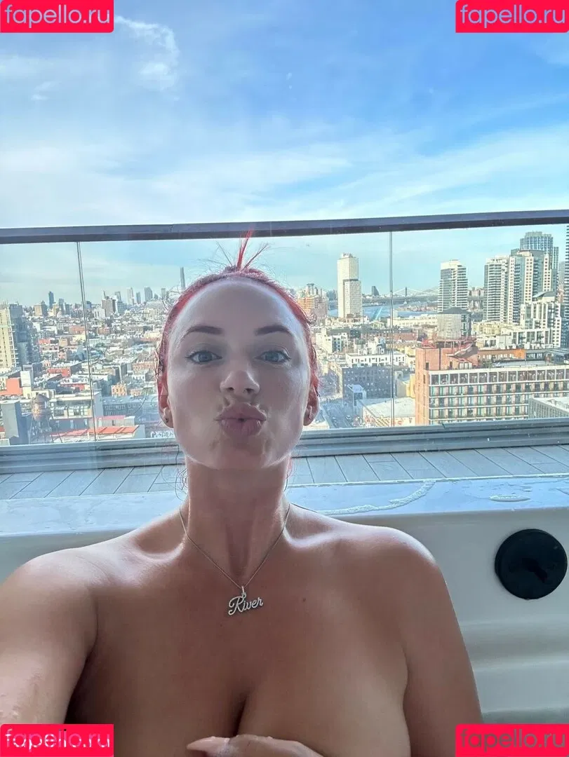 Yesjulz Onlyfans Photo Gallery 