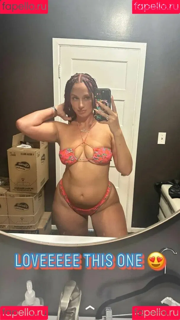 Yesjulz Onlyfans Photo Gallery 