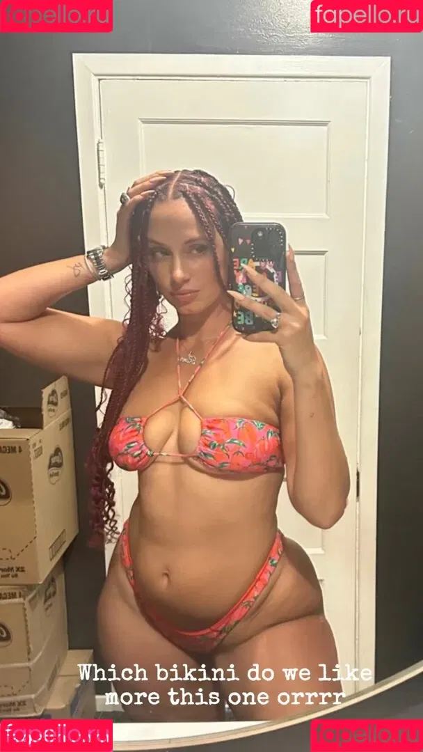 Yesjulz Onlyfans Photo Gallery 