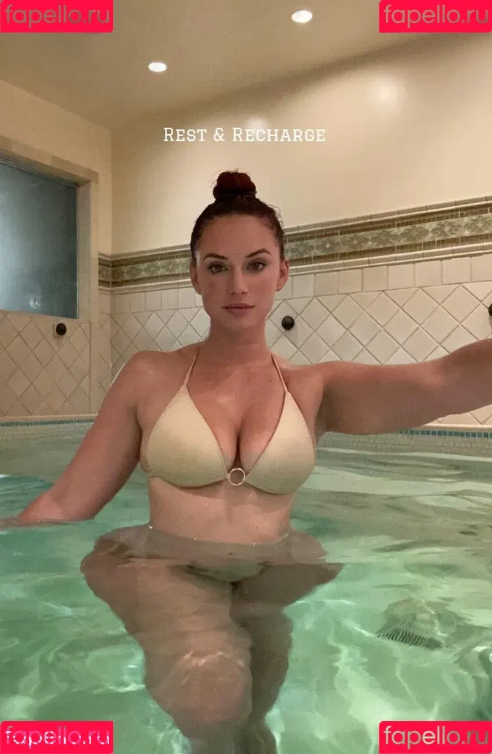 Yesjulz Onlyfans Photo Gallery 