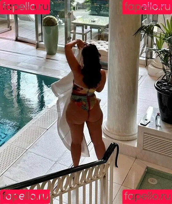 Yesjulz Onlyfans Photo Gallery 