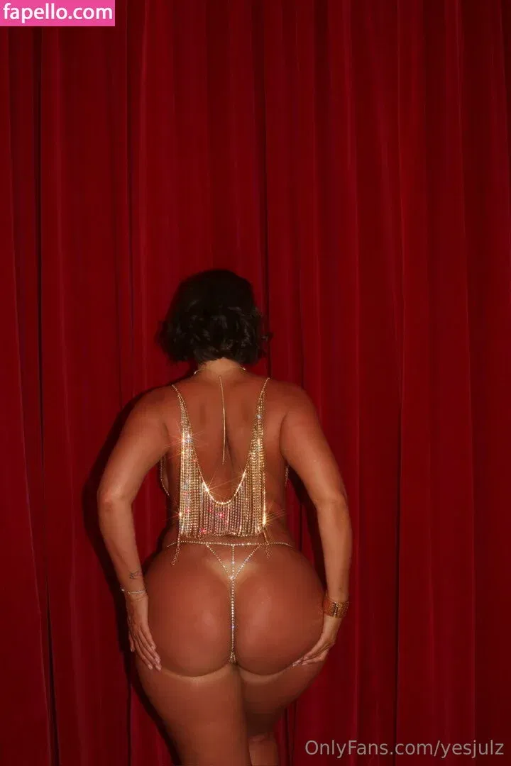 Yesjulz Onlyfans Photo Gallery 