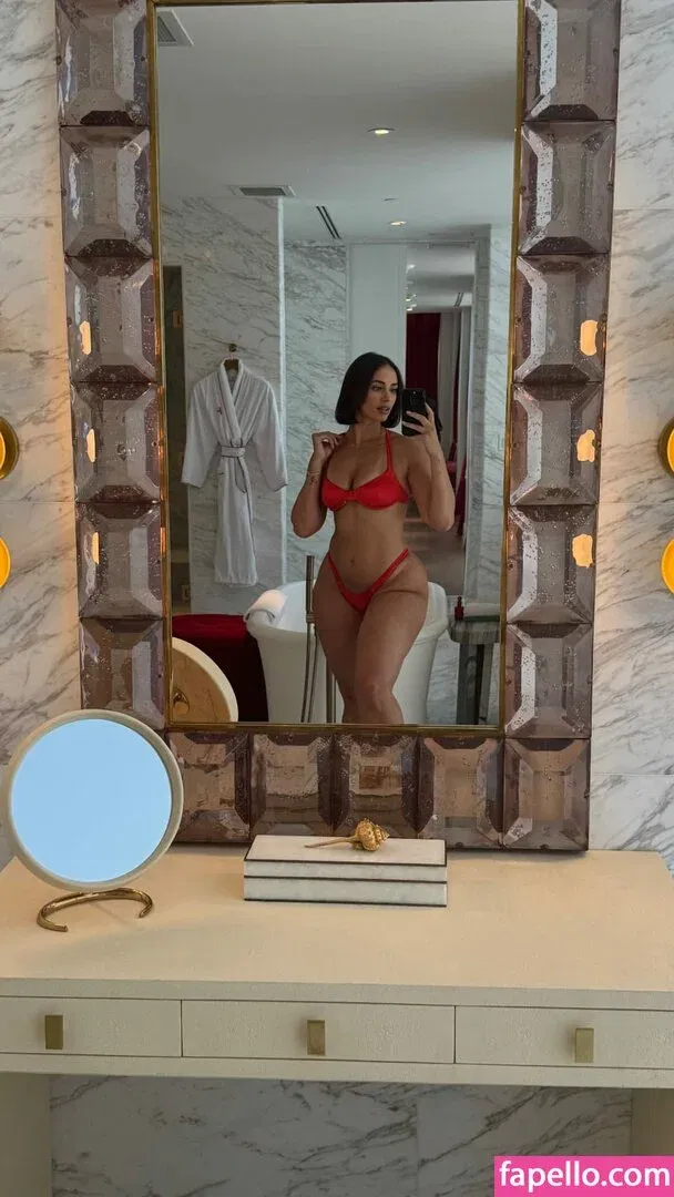 Yesjulz Onlyfans Photo Gallery 